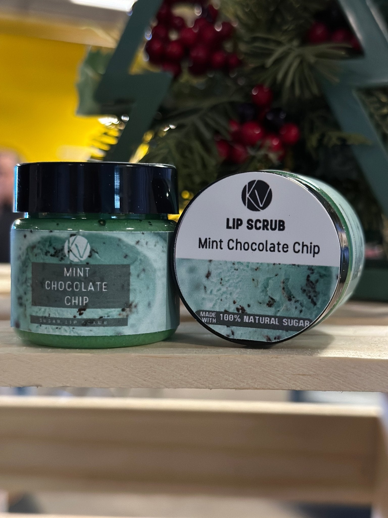 Vegan Moisturizing Lip Scrub with shea butter and jojoba oil- Mint Chocolate chip - Kollective VybezFace wash